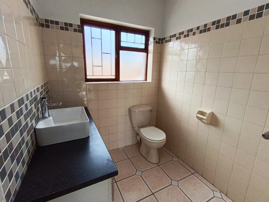 3 Bedroom Property for Sale in Heiderand Western Cape